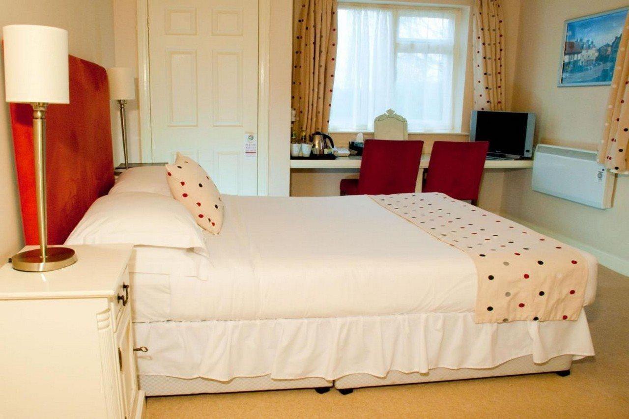Beansheaf Hotel Малтон Экстерьер фото